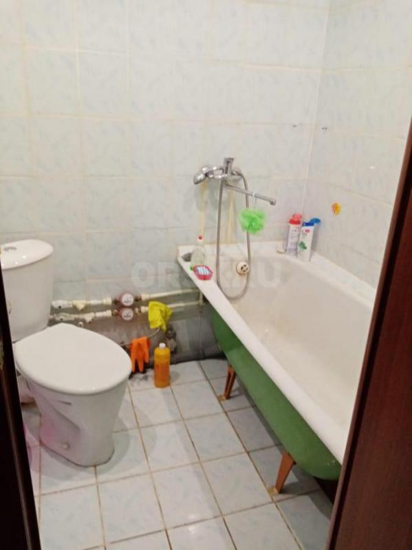 Сдаю на длительный срок однокомнатную квартиру на ул Строителей. - Орск