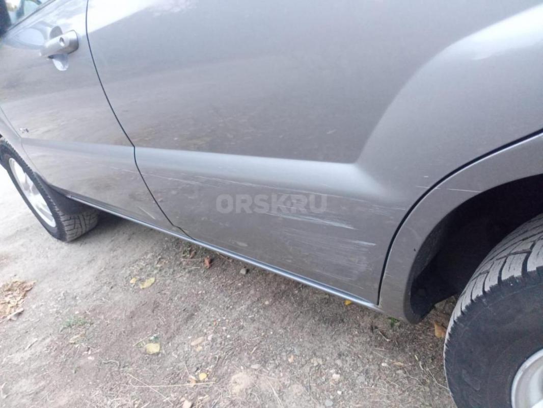 Kia Sportage 2007года (поколение 2)

Пробег-279000 тыс.

2-е. - Гай