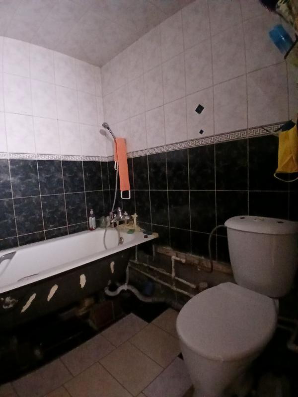 Продается 2-комнатная квартира с раздельными ходами по адресу: г. - Новотроицк