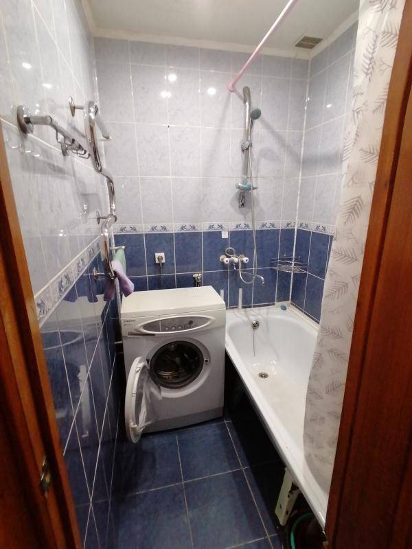 Сдам 2-х комнатную квартиру распашенка с мебелью, читоплотным людям без животных. - Новотроицк