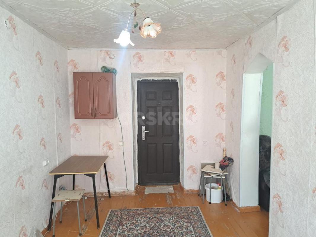 Продаются две светлых уютных комнаты в кирпичном доме на ул. - Орск