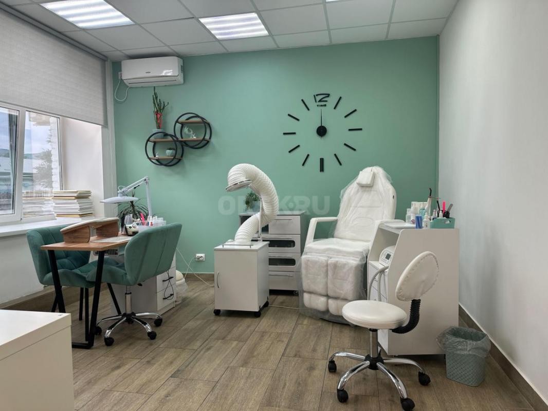 Сдам место в кабинете мастеру маникюра. - Орск