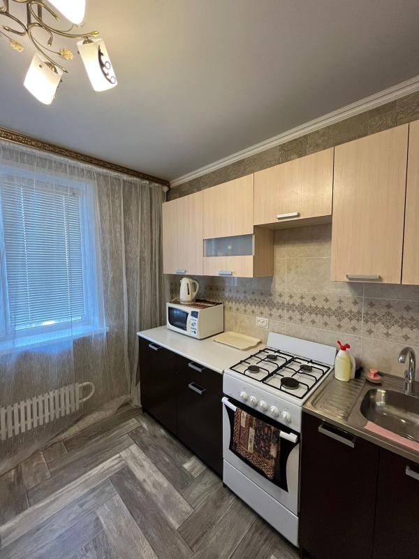 Продаётся однокомнатная квартира улучшенной планировки, в лучшем районе города, в шаговой доступност - Новотроицк