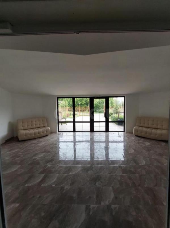 Сдается в аренду просторное помещение площадью 300 кв. - Орск