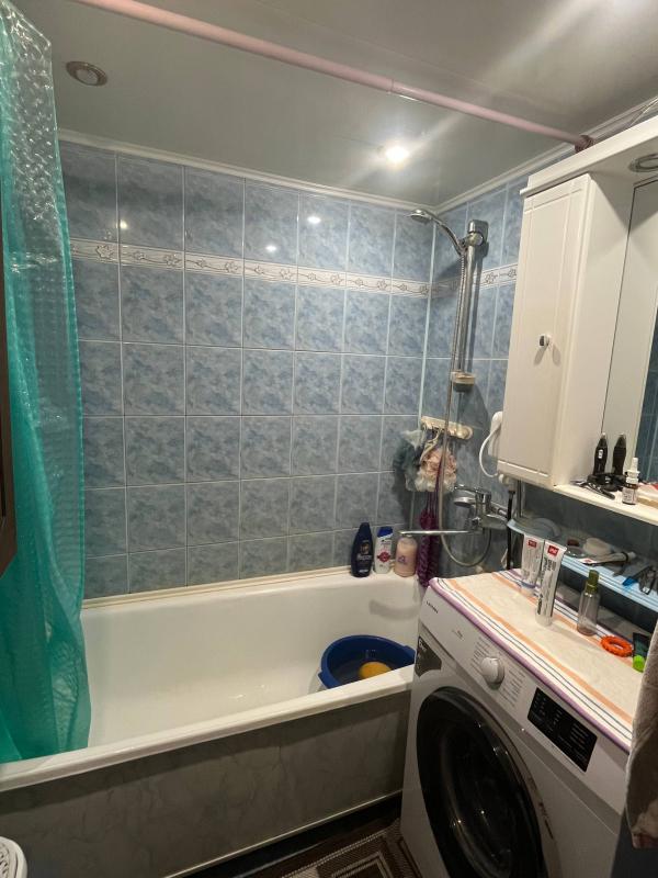 Срочно продаëтся 3-х комнатная (улучшенной планировки). - Новотроицк