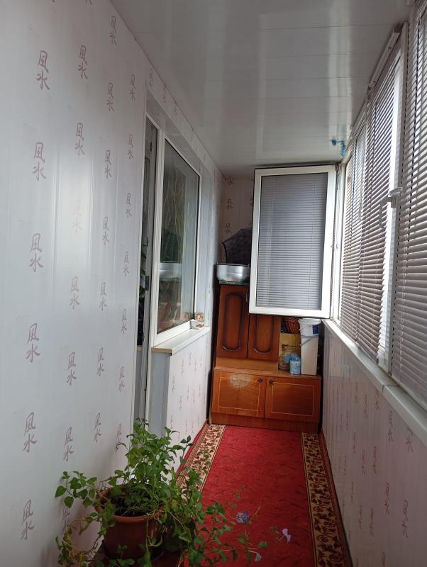 Срочно продаëтся 3-х комнатная (улучшенной планировки). - Новотроицк