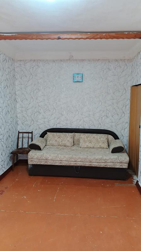 Сдается квартира в районе областной больницы 2, пять минут пешком до ТД Восход, 7 минут пешком до гл - Оренбург