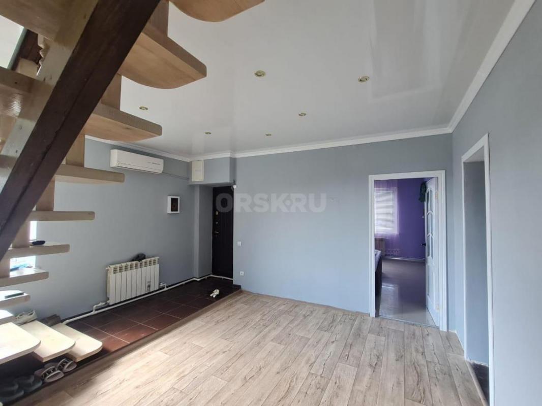 Продам уютный, просторный жилой дом с мансардой в г. - Гай