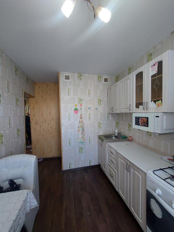 Продаётся уютная трехкомнатная квартира площадью 62 квадратных метра на седьмом этаже девятиэтажного - Новотроицк