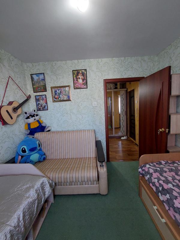 Продаётся уютная трехкомнатная квартира площадью 62 квадратных метра на седьмом этаже девятиэтажного - Новотроицк