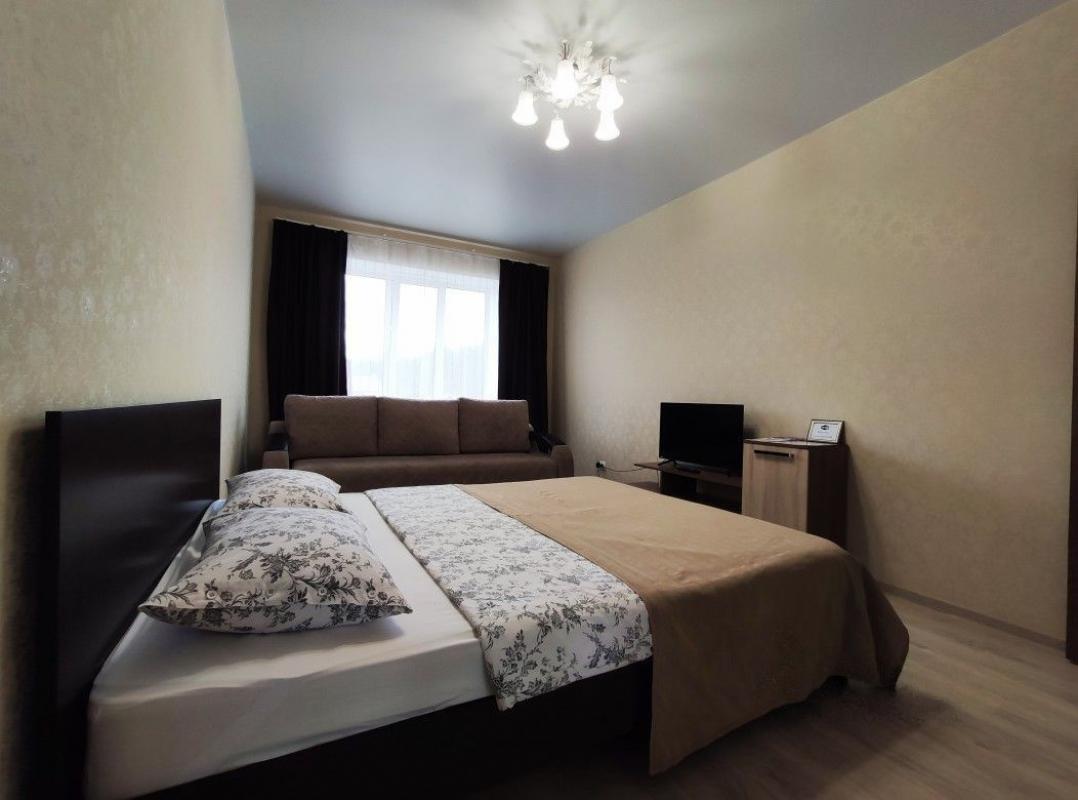 Предлагаем на длительный срок однокомнатную квартиру со всеми удобствами на длительный срок. - Новотроицк