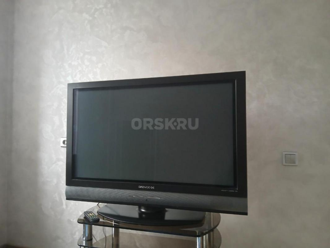 Телевизор DAEWO плазменная панель 42 дюйма, пульт, кронштейн 6500р. - Орск