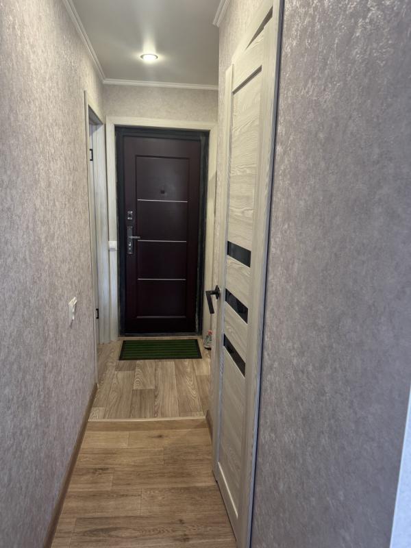 Продам 1- ую квартиру по ул. - Новотроицк