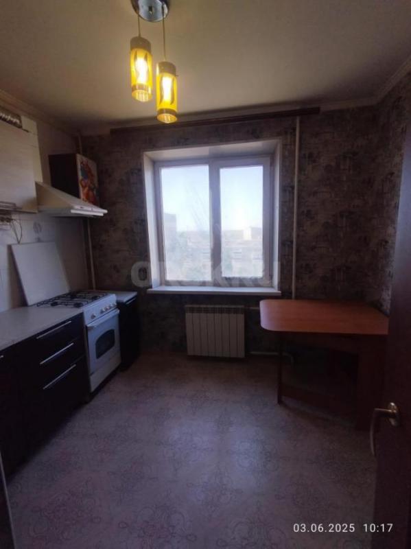 Продам долю в квартире 2-х комнатной улучшенной планировке. - Орск