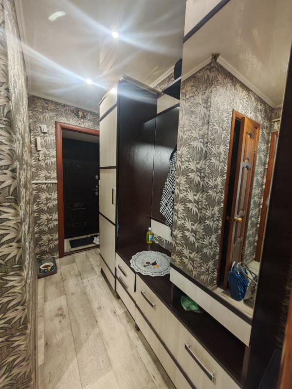 Предлагается к продаже уютная 1-комнатная квартира, расположенная в городе Новотроицк по адресу: ули - Новотроицк