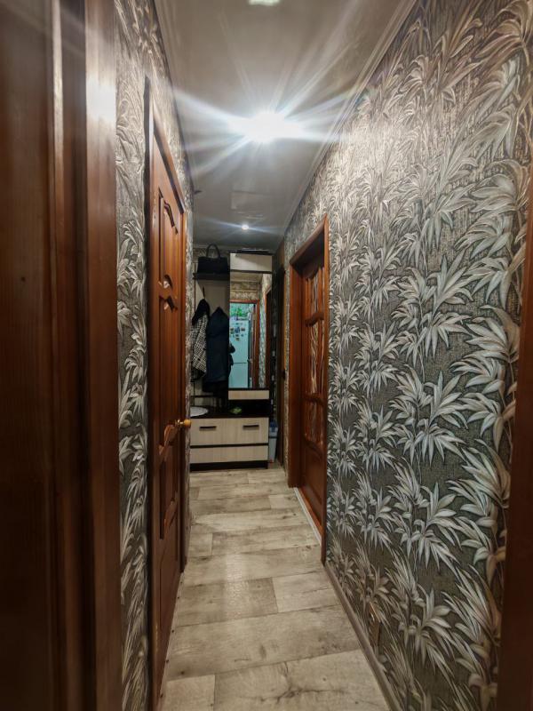 Предлагается к продаже уютная 1-комнатная квартира, расположенная в городе Новотроицк по адресу: ули - Новотроицк