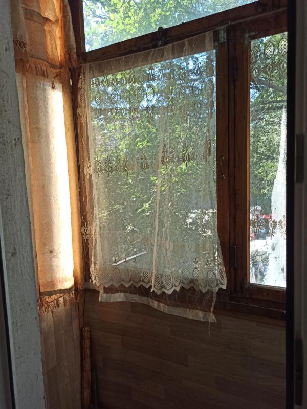 Продаётся  светлая и уютная однокомнатная квартира просто вьезжай и живи без вложений, г. - Новотроицк