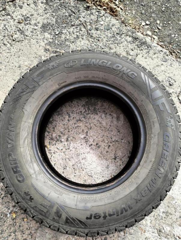 Комплект зима, состояние отличное, 225/75/16  зима шипы. - Орск