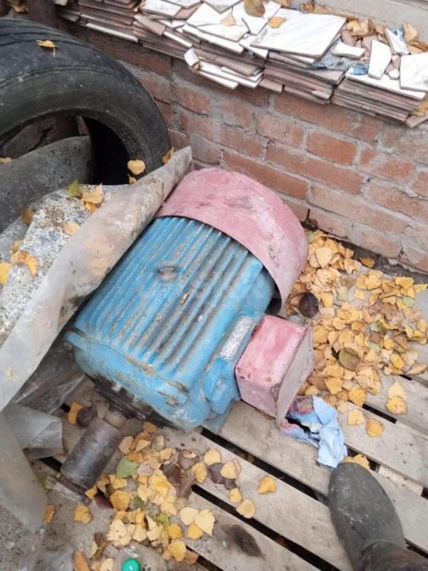 Продам двигатели асинхронные 22 кВт/1500 оборотов, 30кВт/1500 оборотов, 2.2 кВт/1000 оборотов, самов - Орск