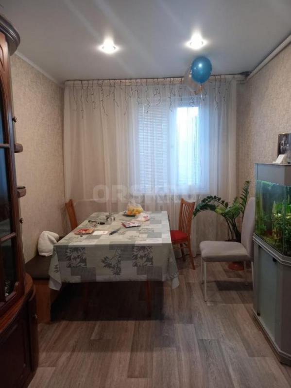 Продам уютный, светлый, просторный жилой дом в прекрасном районе города по адресу: ул. - Орск