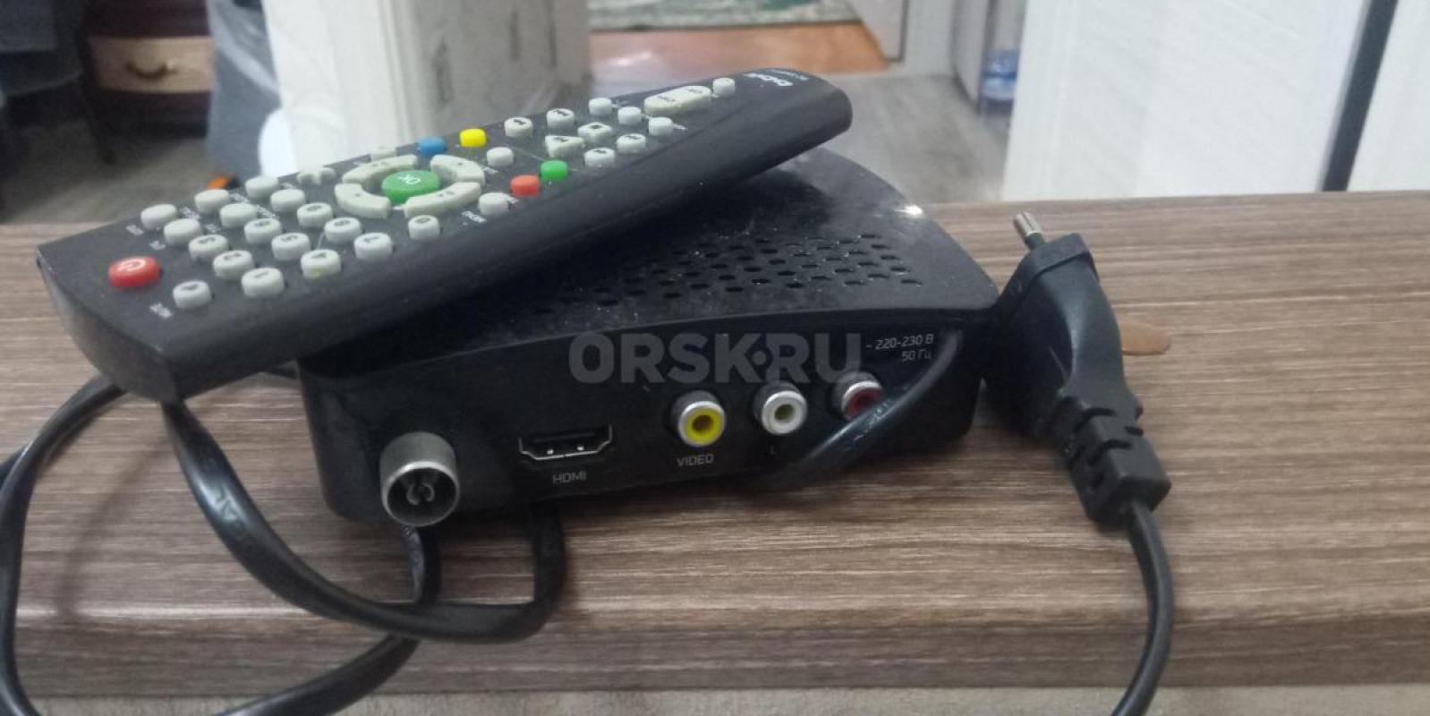 Тв приставка на 20 каналов рабочая без торга!!! - Орск