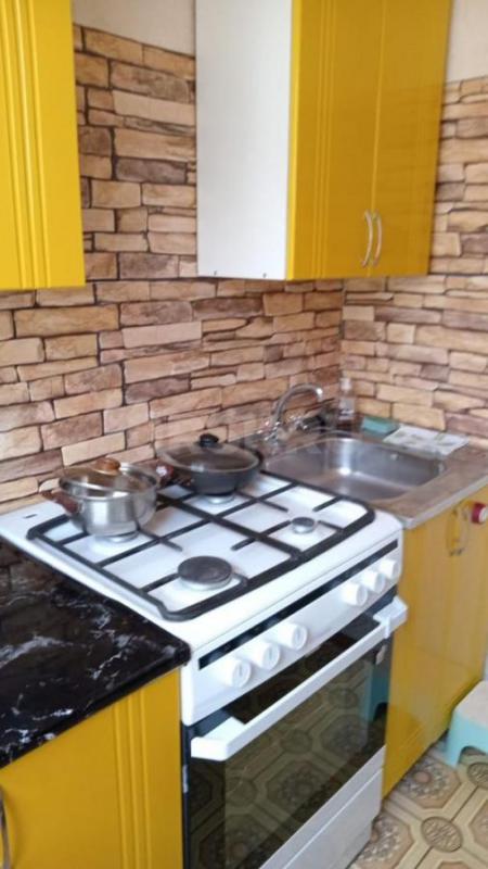 Продам 2-х комнатную квартиру по адресу ул. - Орск