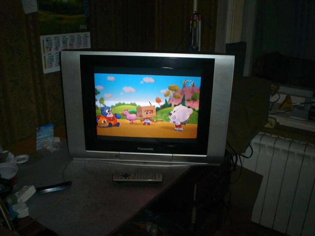 ДЕТЯМ МУЛЬТИКИ
   Продаётся  телевизор Панасоник  TX-21FJ20T. - Орск