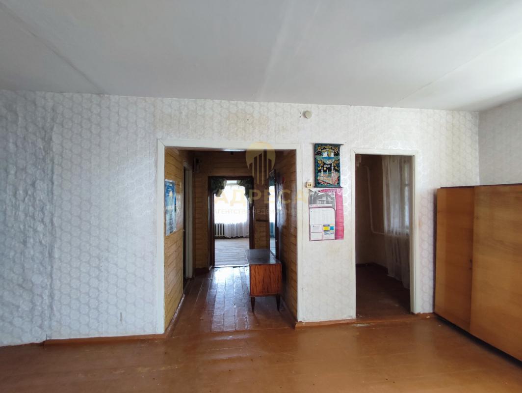 Продаётся трёхкомнатная квартира площадью 57 кв. - Сакмара