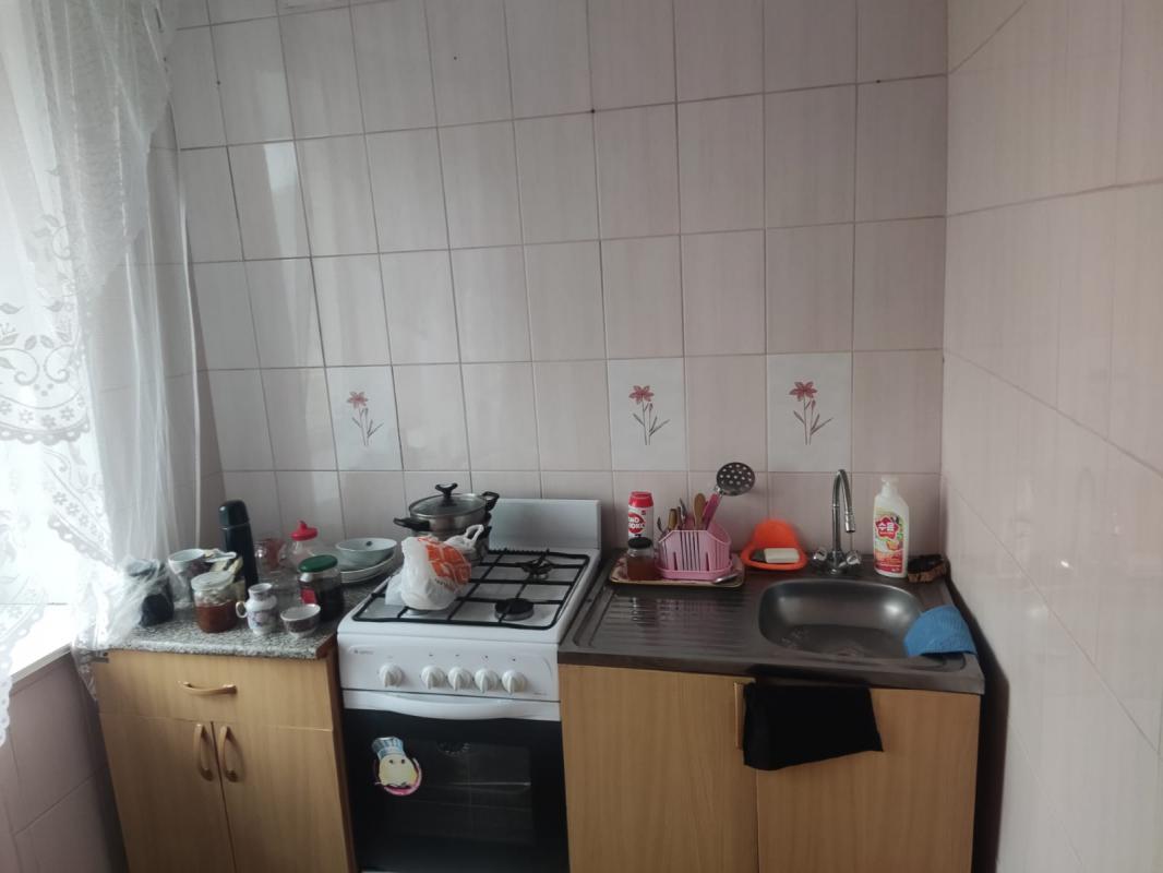 Предлагается просторная светлая двухкомнатная квартира  площадью 47,1 кв. - Гай