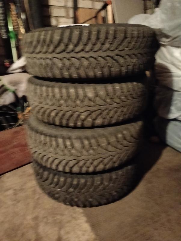 Шины зимние 185/65 r14 с штампованными дисками 4*100. - Новотроицк