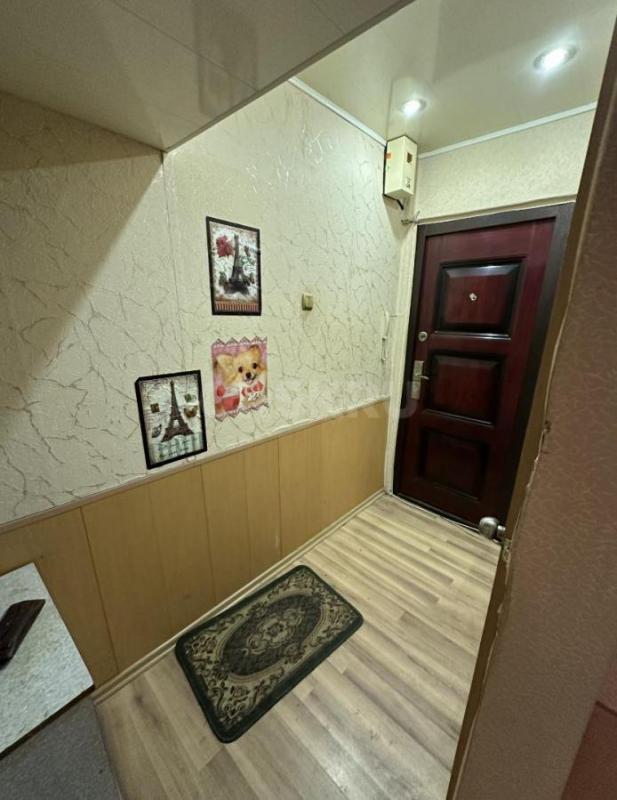 Продам однокомнатную квартиру в самом центре города пл-дь Комсомольская. - Орск