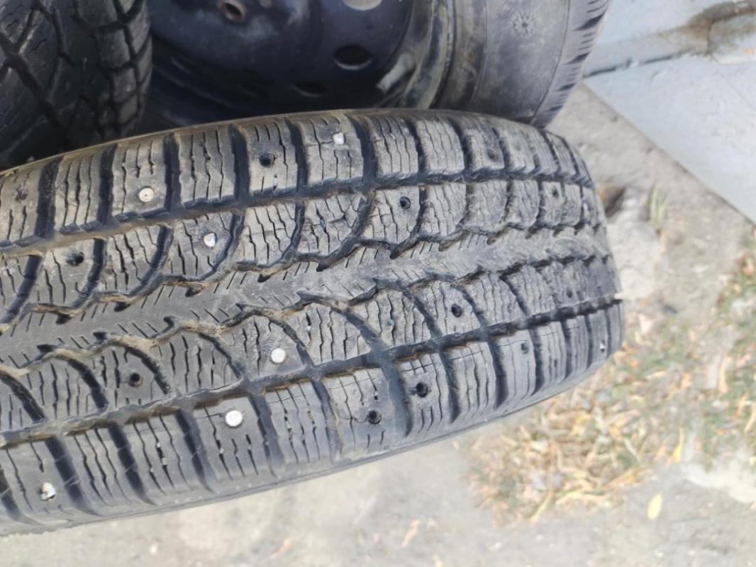 R14 смотрите фото одно на камере - Новотроицк