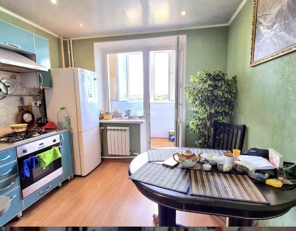 Срочно, в связи с переездом в другой город, продам квартиру в новом районе по цене ниже рынка. - Орск