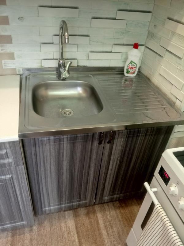 Продаётся двухкомнатная кв в городе Новотроицк 47,1кв. - Новотроицк