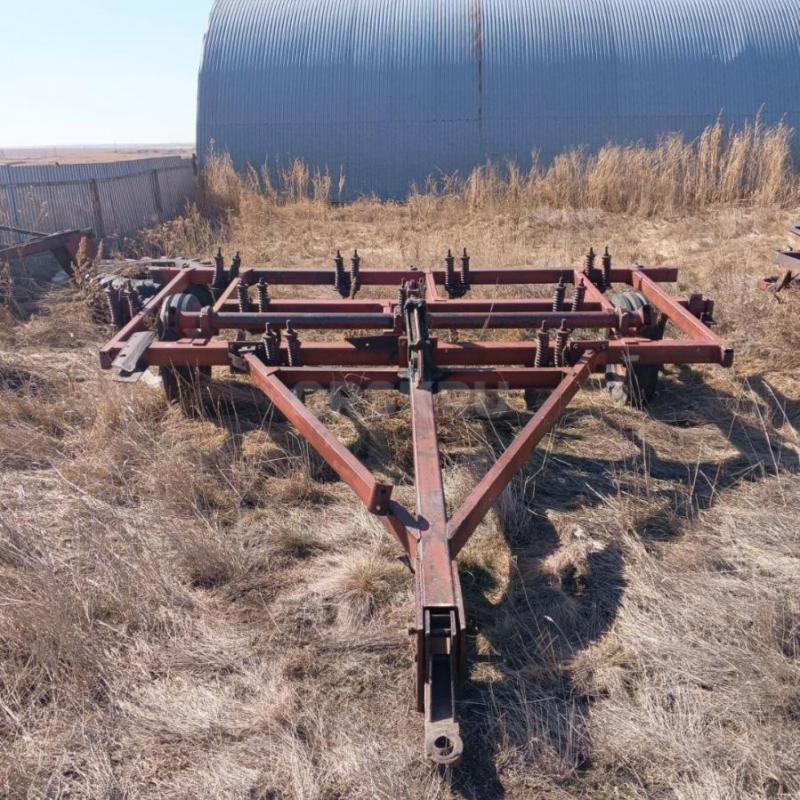 Продам трактор К-700 в хорошем состояний,резина хорошая,был произведен капитальный ремонт двигателя - 1