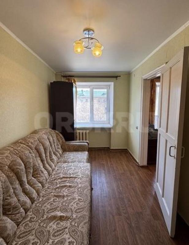 Сдается на длительный срок двух комнатная квартира, расположенная в центре города, по адресу: пр. - Орск