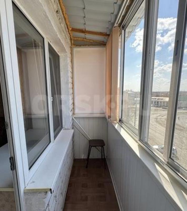 Сдается на длительный срок двух комнатная квартира, расположенная в центре города, по адресу: пр. - Орск