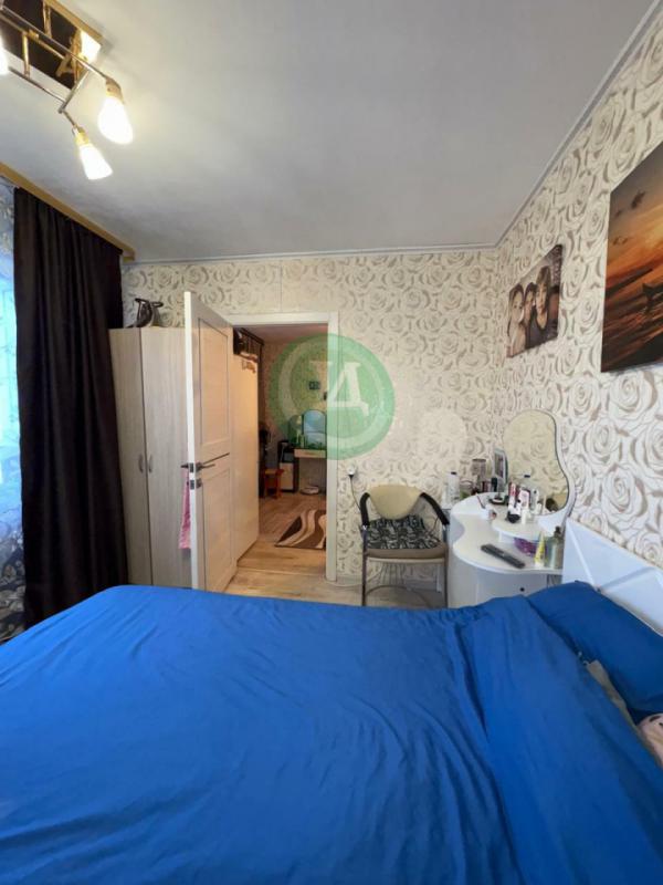 Продам 3-х комнатную квартиру в центре города по адресу: улица Красная дом № 17, ост."маг. - Орск