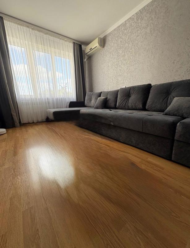 Продаётся уютная, светлая трехкомнатная квартира площадью 61.7 квадратных метров на четвёртом этаже - Новотроицк