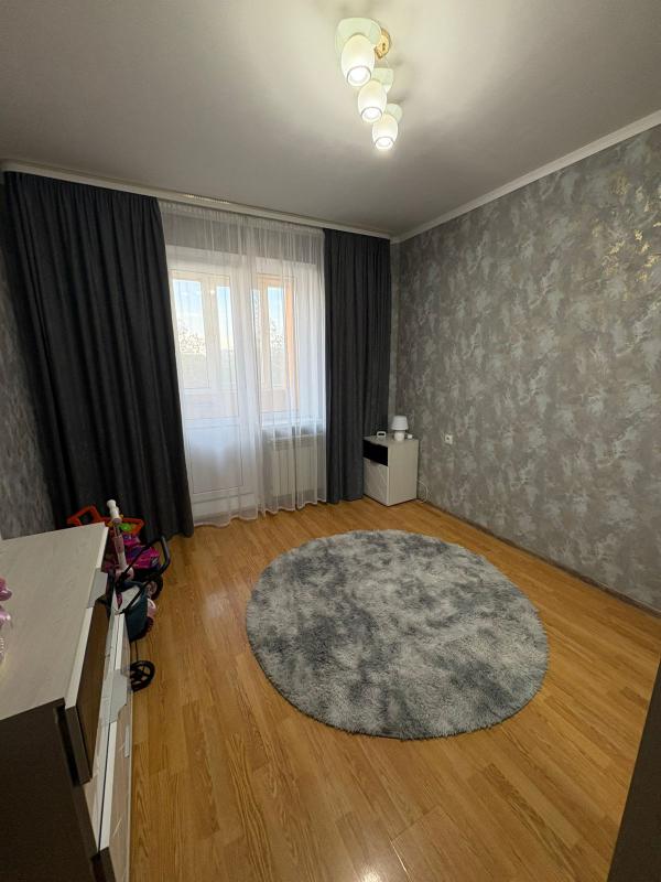 Продаётся уютная, светлая трехкомнатная квартира площадью 61.7 квадратных метров на четвёртом этаже - Новотроицк