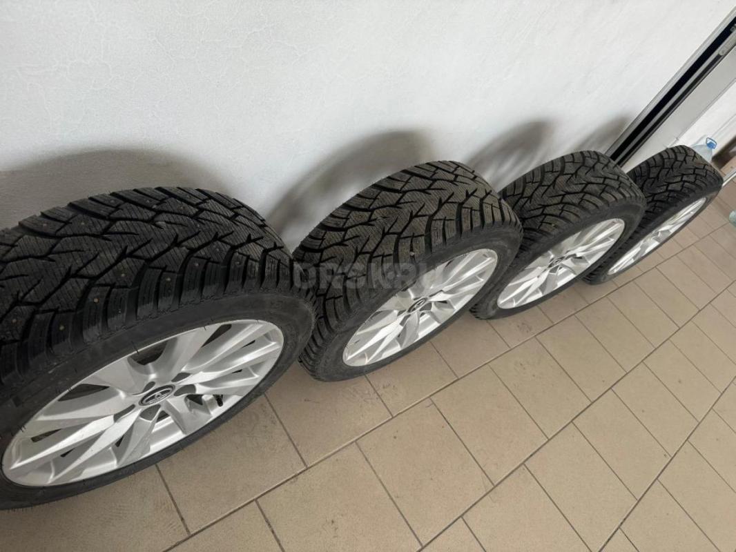 Зимняя резина r17 225/50  с оригинальными дисками. - Орск