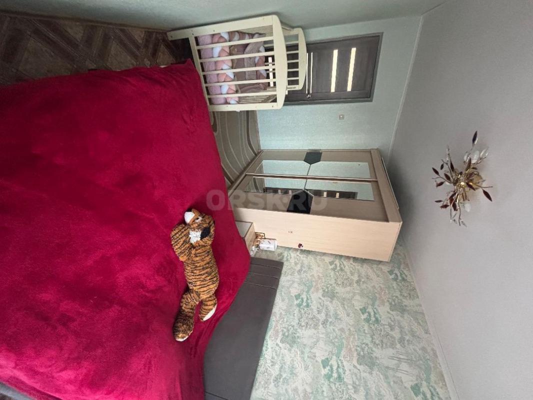 Продам благоустроенную 3-х комнатную квартиру (58 кв м) в хорошем районе города. (Ост. - Орск