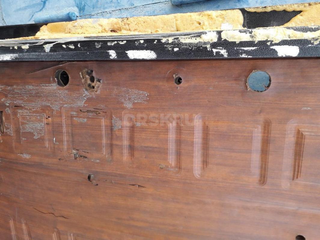 Металлическая входная дверь с коробкой. - Орск