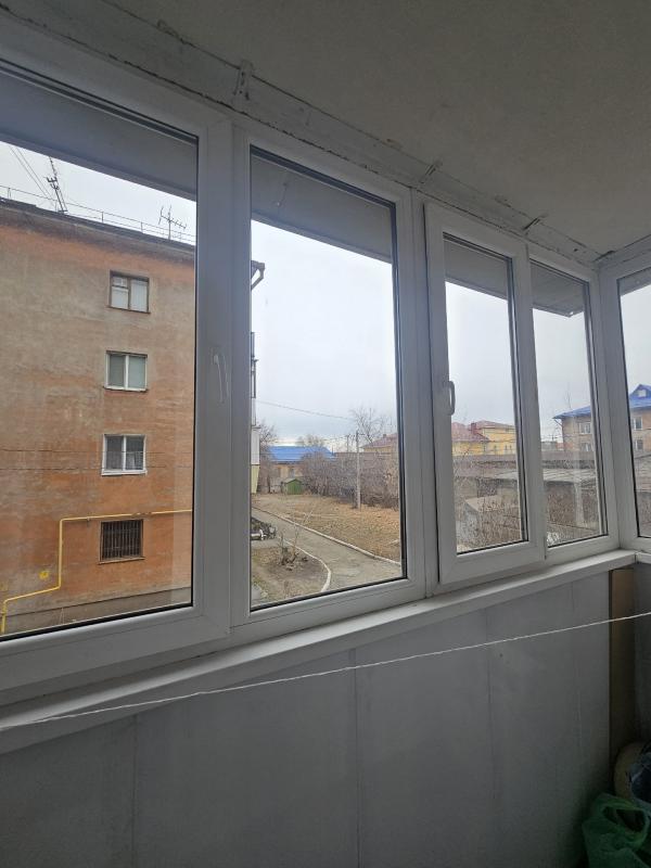 > В Новотроицке продаётся светлая 2-комнатная квартира на втором этаже!
>
> Адрес: ул. - Новотроицк