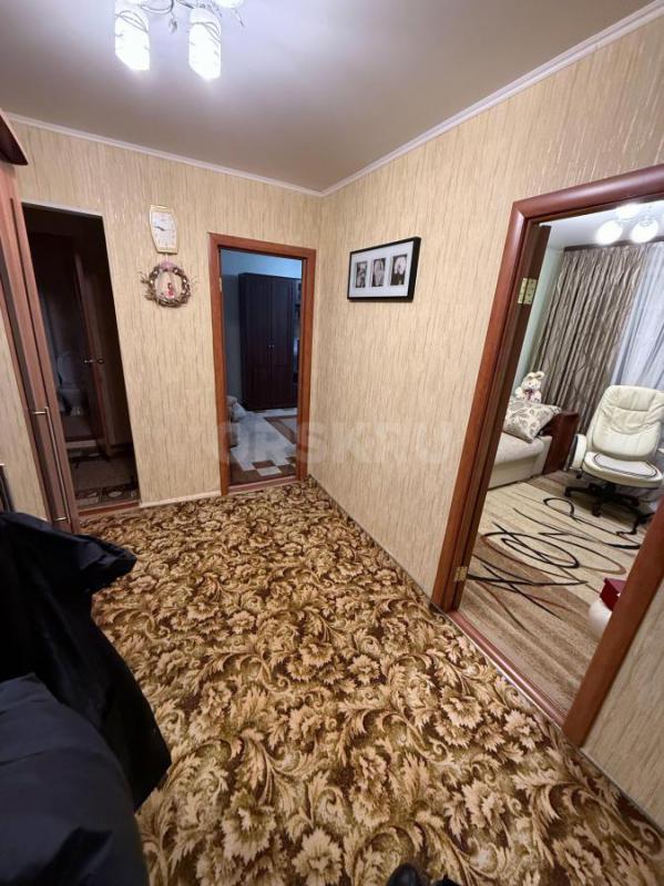 Отличная квартира с хорошим ремонтом, вся мебель и техника остается - Орск