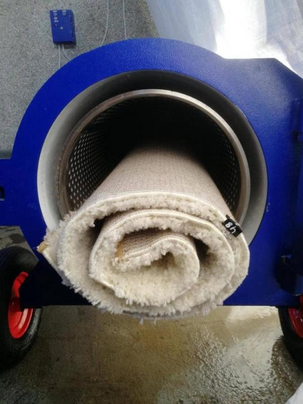 БОЛЬШАЯ СТИРКА 
 ПРОФЕССИОНАЛЬНАЯ СТИРКА КОВРОВ, ПЛЕДОВ, ОДЕЯЛ, ПУХОВИКОВ И КУРТОК, заберем из дома - Орск