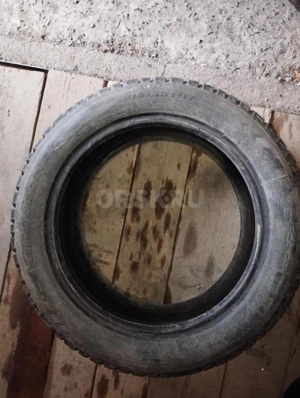 Продам зимнюю резину 
BFGoodrich GeForce
215/55 R17 - Гай