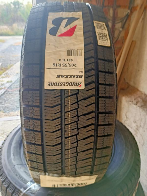 Продам шины липучка состояние новое 205/55/16 - Гай