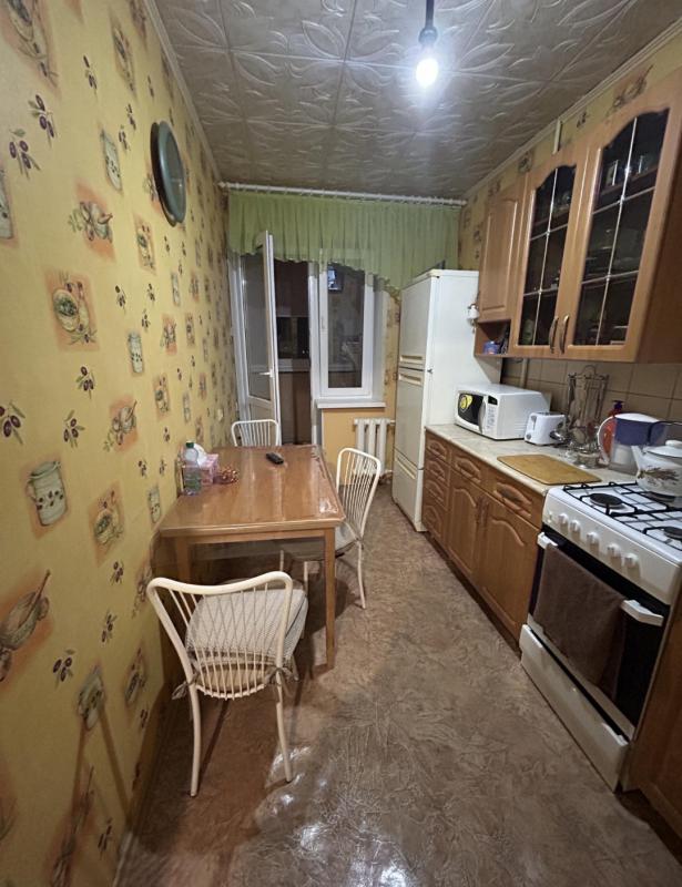 Продается отличная 3-комнатная квартира улучшенной планировки, но не стандарт, а 67,4 кв. - Новотроицк