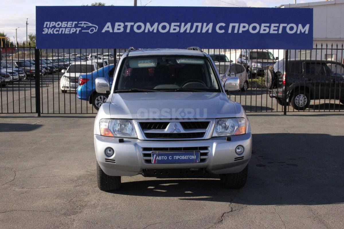 В продаже Mitsubishi Pajero &#039;2004 III Рестайлинг 
√Бензин, 3.5 л, 202 л.с.
√АКПП, полный - Орск